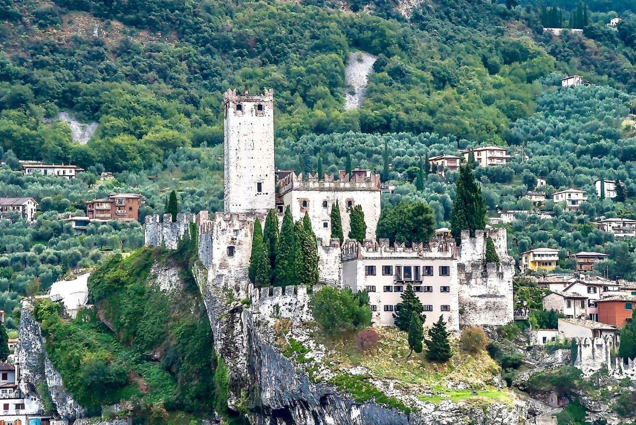 Il Castello Apartment 말세진느 외부 사진